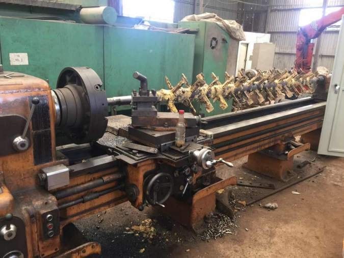 長尺旋盤φ500長さ5,000